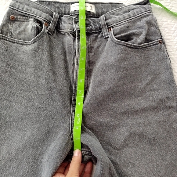 Abercrombie & Fitch the 90s straight ultra high rise jeans Washed black Sz 28/ 6 - Picture 9 of 10